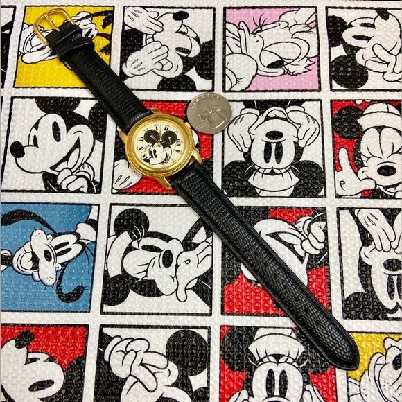 Vintage Disney x Lorus by Seiko Mickey Mouse Multifunction Unisex Watch - Picture 9 of 16